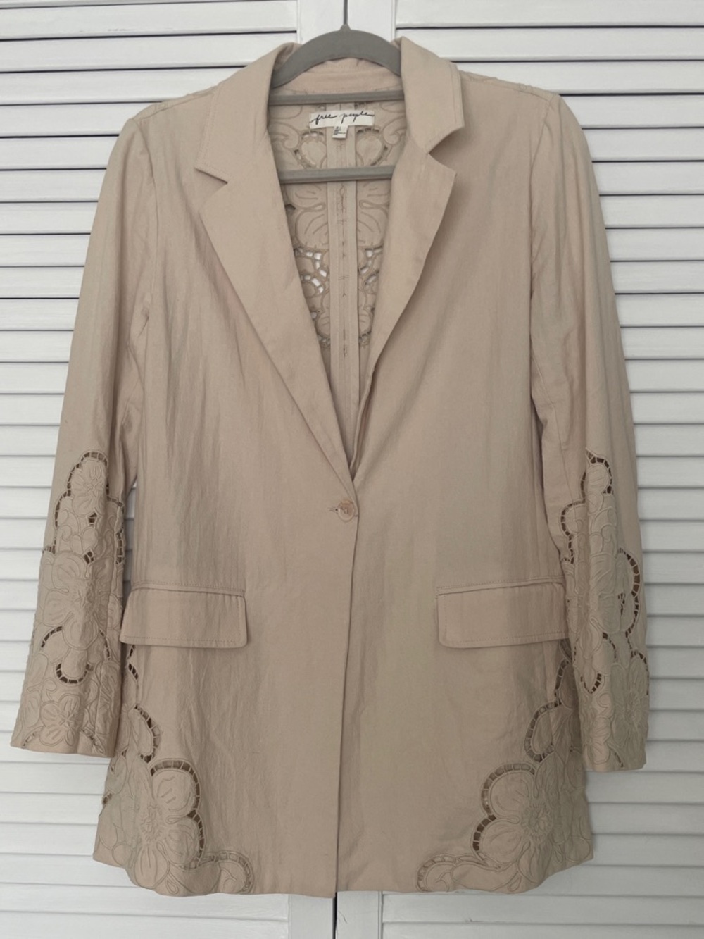 Free People Sweet Illusion Taupe Cutwork-Embroidered Single-Button Blazer size 4